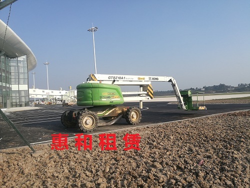 广安徐工集团的高空作业平台高度大的是多少米